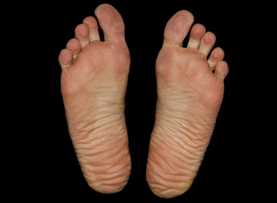 feet-1291554_400.jpg